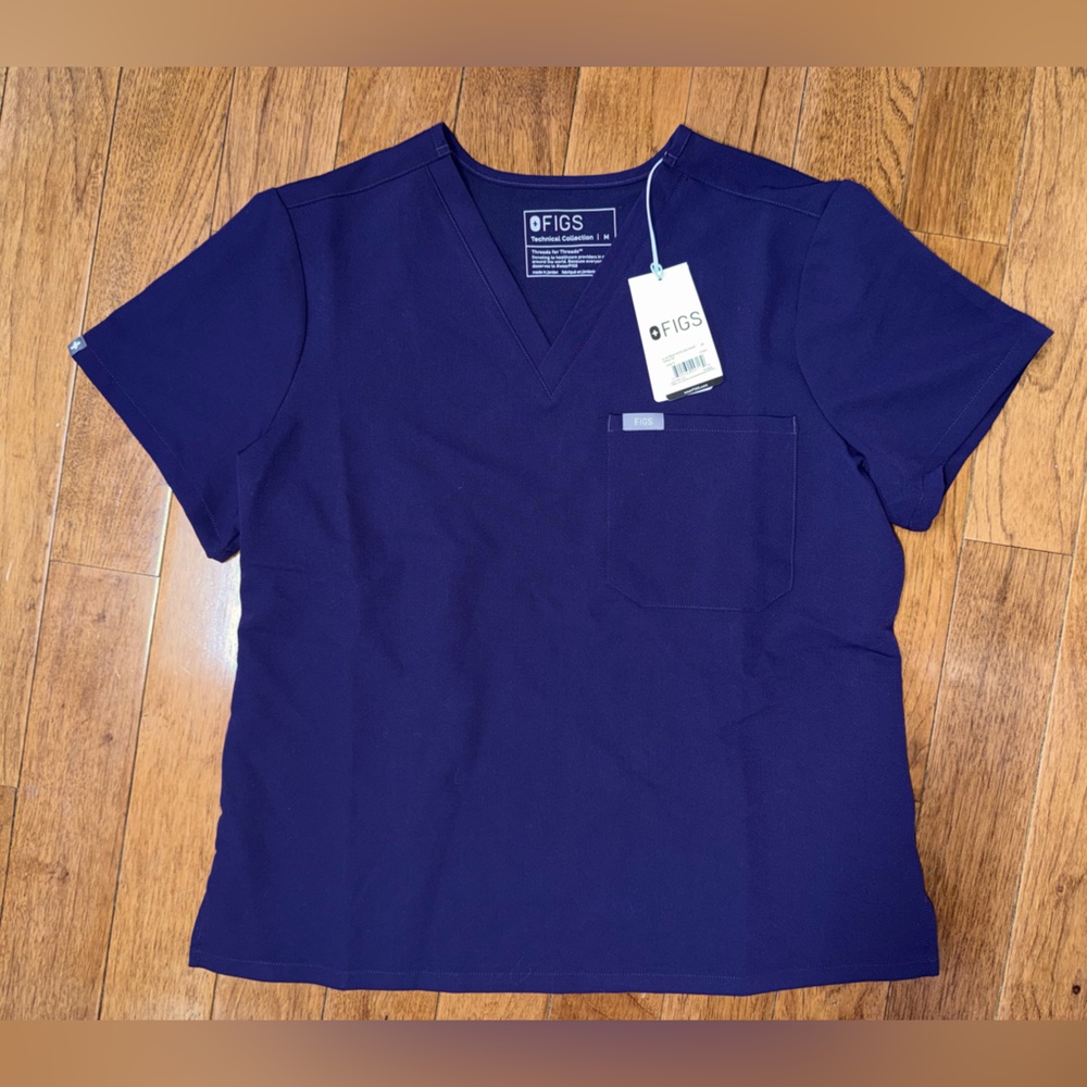 NWT Figs Women's Catarina Petite One Pocket Scrub Top Size M Petite